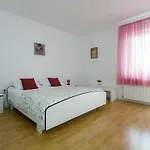 Apartman Charming And Tranquil Krk Center - One Bedroom With Balcony Krk Town