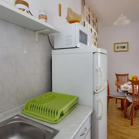 Charming And Tranquil Krk Center - One Bedroom With Balcony