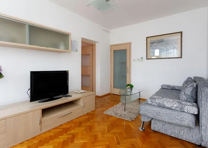 Charming And Tranquil Krk Center - One Bedroom With Balcony * Krk Town