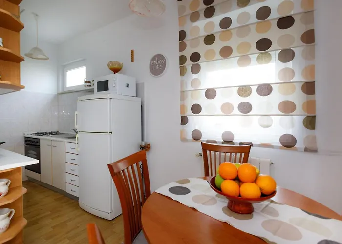 Apartmán Charming And Tranquil Krk Center - One Bedroom With Balcony *