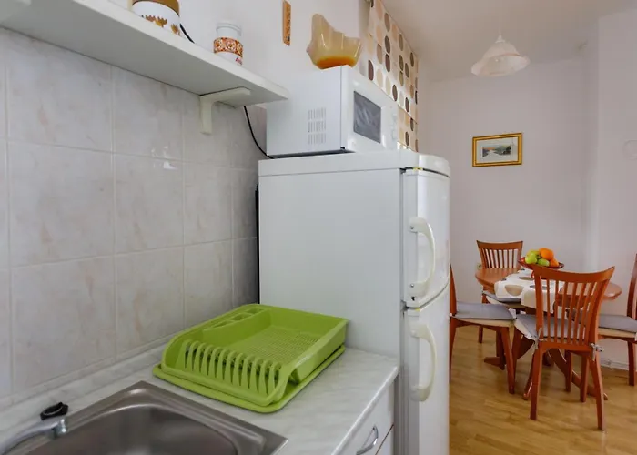 Charming And Tranquil Krk Center - One Bedroom With Balcony