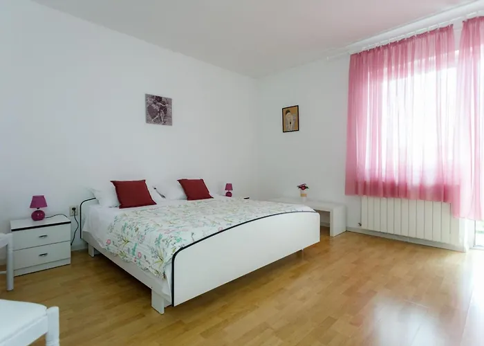 Apartmán Charming And Tranquil Krk Center - One Bedroom With Balcony Krk Town