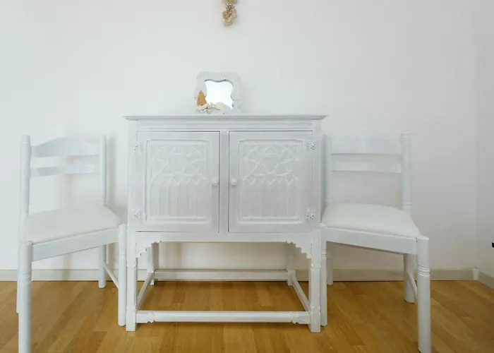 Charming And Tranquil Krk Center - One Bedroom With Balcony *