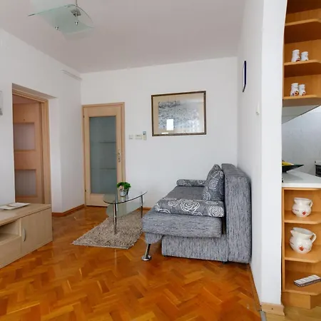 Apartman Charming And Tranquil Krk Center - One Bedroom With Balcony *