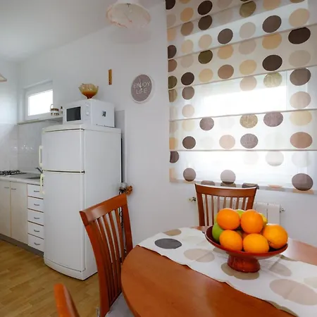 Apartman Charming And Tranquil Krk Center - One Bedroom With Balcony *